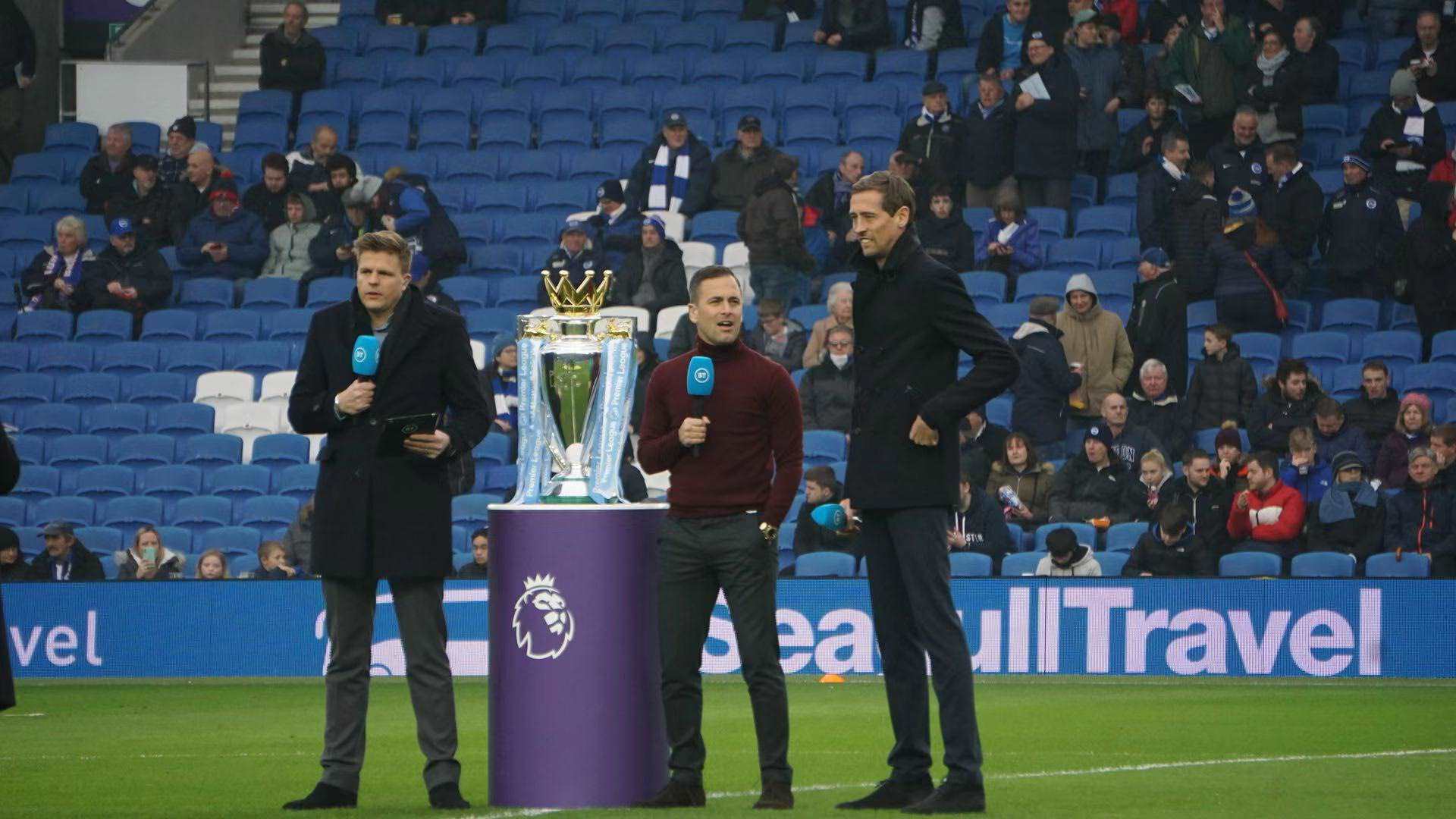 级球队间的 级球队间的